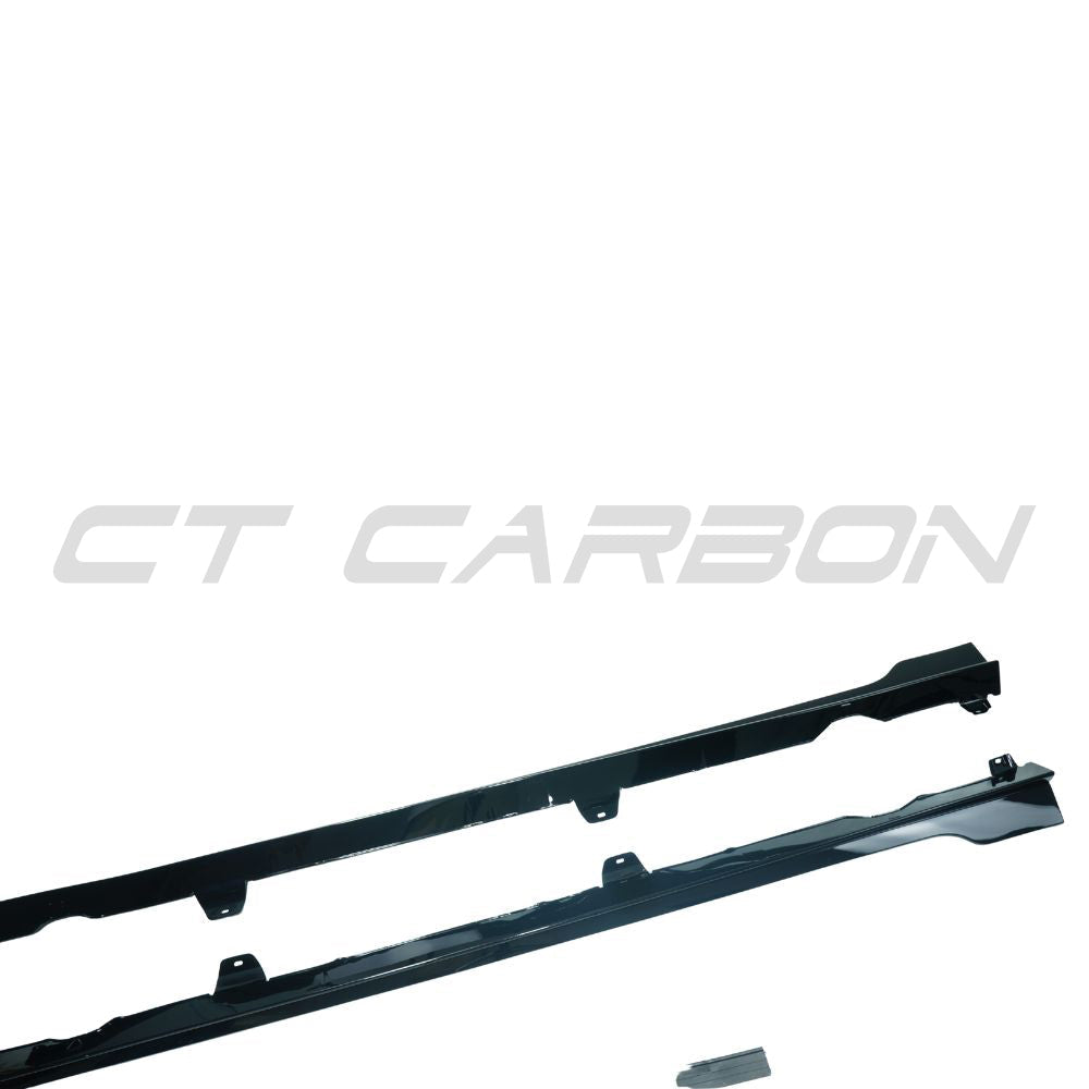 Gloss black side skirts for Volkswagen Golf GTI/GTD MK7/7.5 2014-2020 by CT Carbon, featuring sleek TC style design.