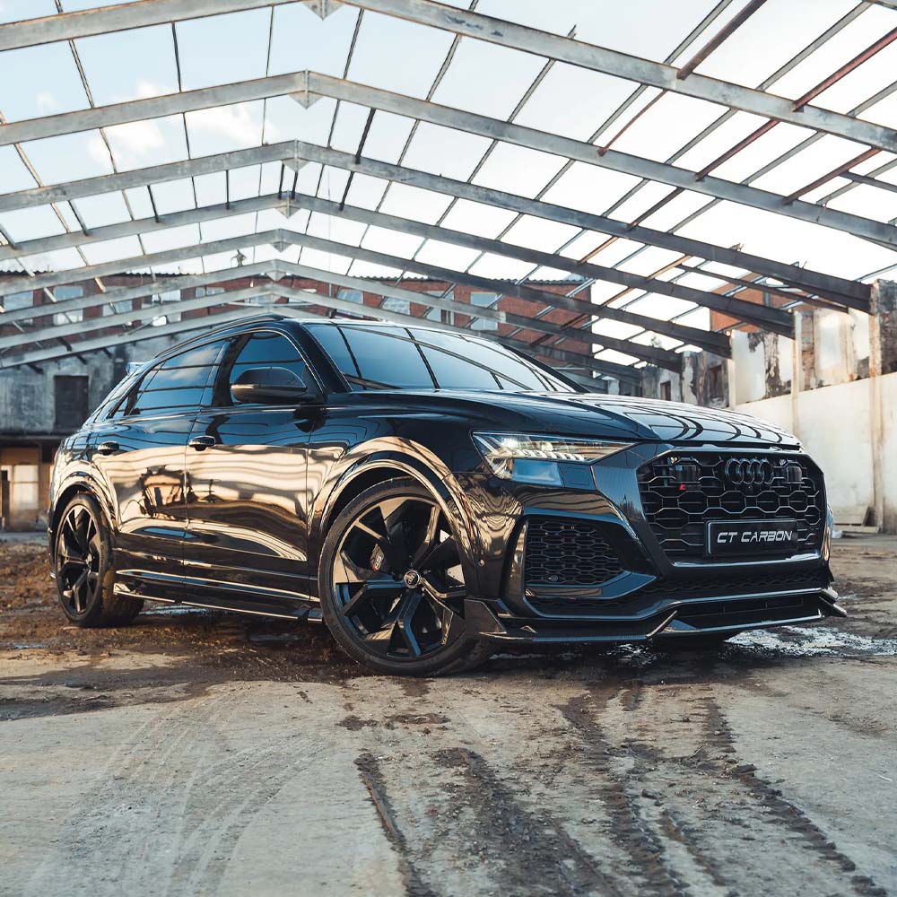 Audi RSQ8 2020-2024 pre-facelift carbon fiber full kit by CT Carbon, featuring sleek carbon fiber exterior accents.