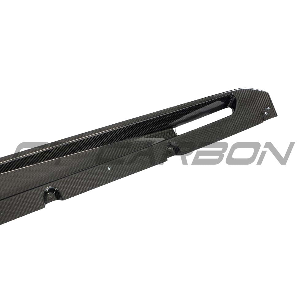 BMW G05 X5/X5M LCI 2023+ full carbon fibre kit by CT Carbon, featuring side skirts with a sleek, high-performance design.