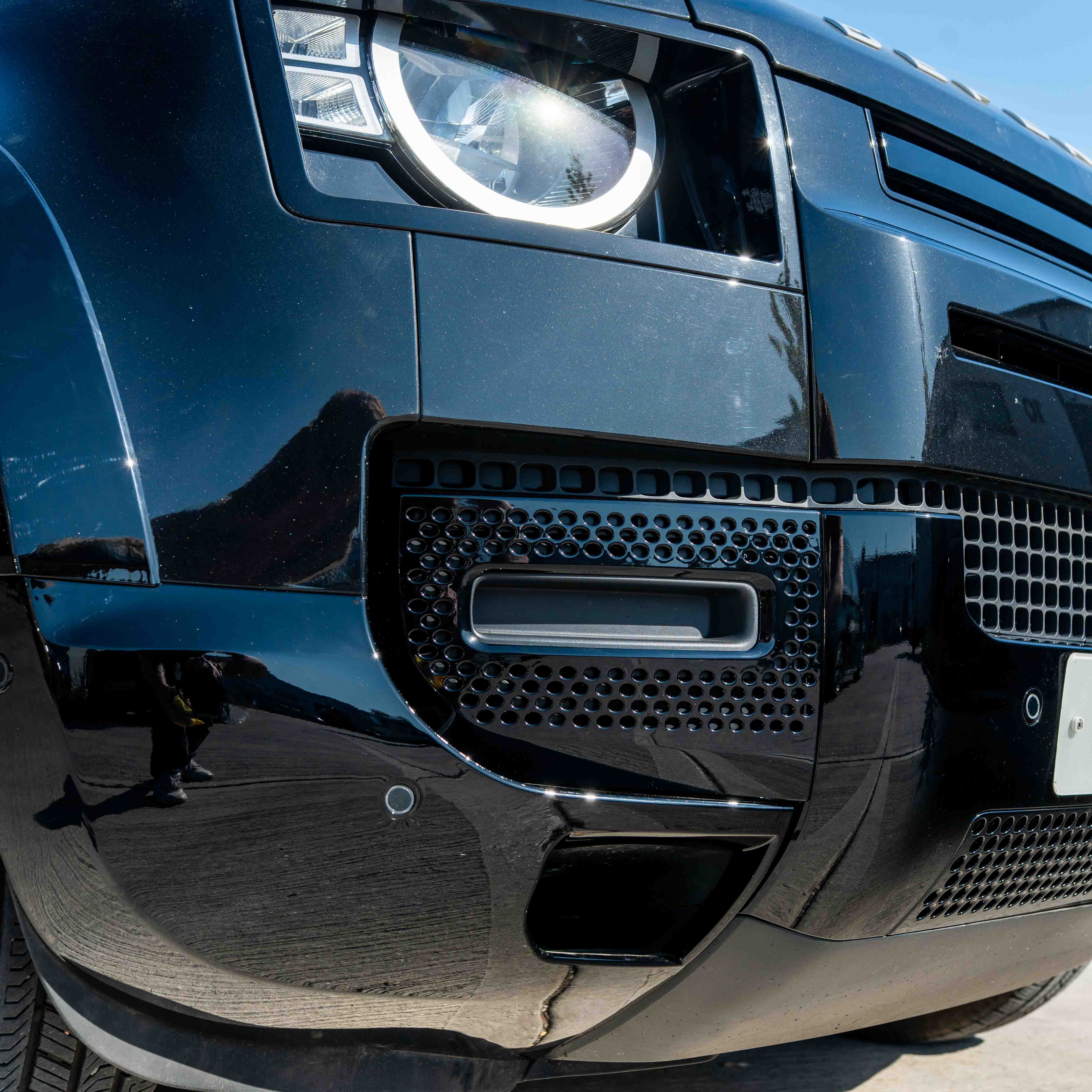 CT Carbon Land Rover Defender L663 110 & 90 gloss black front and rear middle trim kit, durable car accessory, DSC6168.jpg