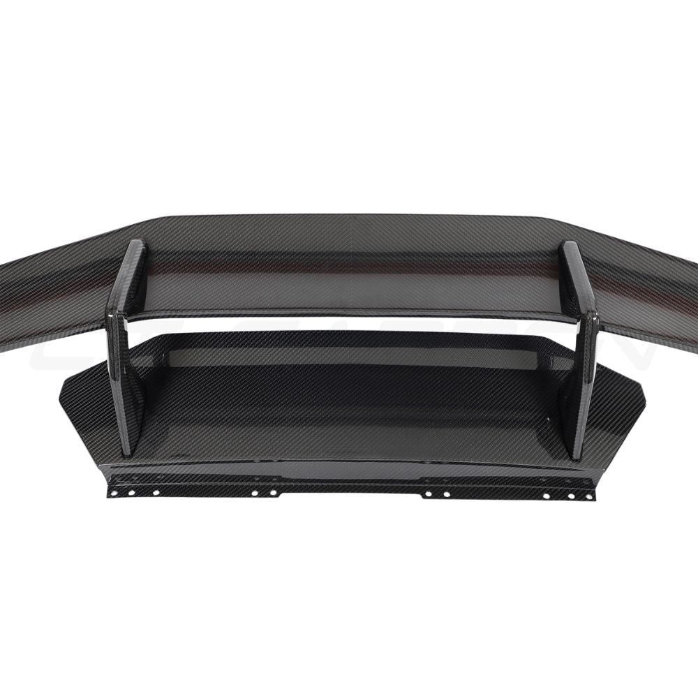 Lamborghini Huracan LP-580/LP-610 EVO carbon fibre spoiler wing by CT Design, showcasing the sleek, aerodynamic design on the car.