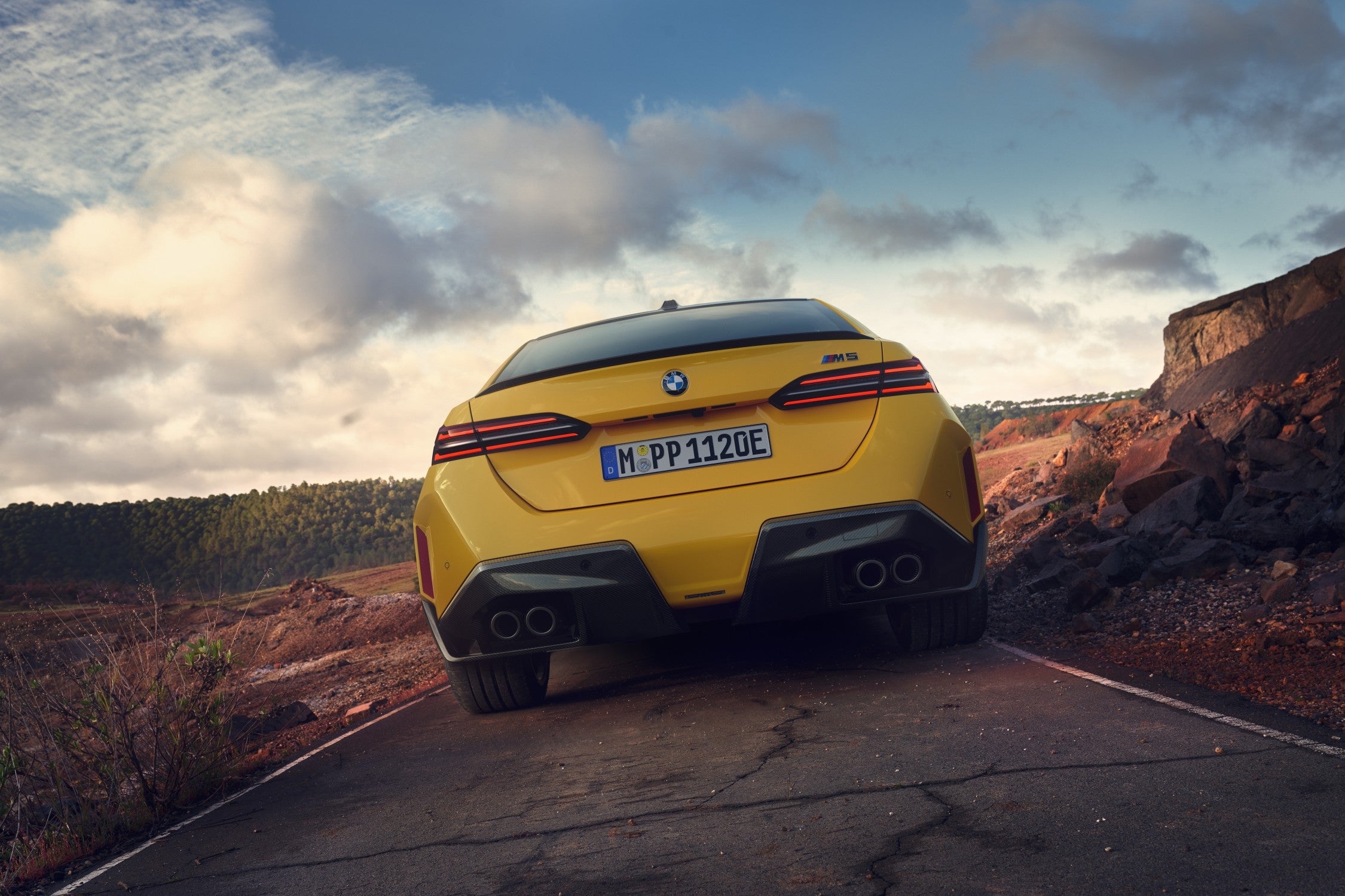 Genuine BMW - BMW G90/G99 M5 Saloon Gloss Carbon Rear Splitter