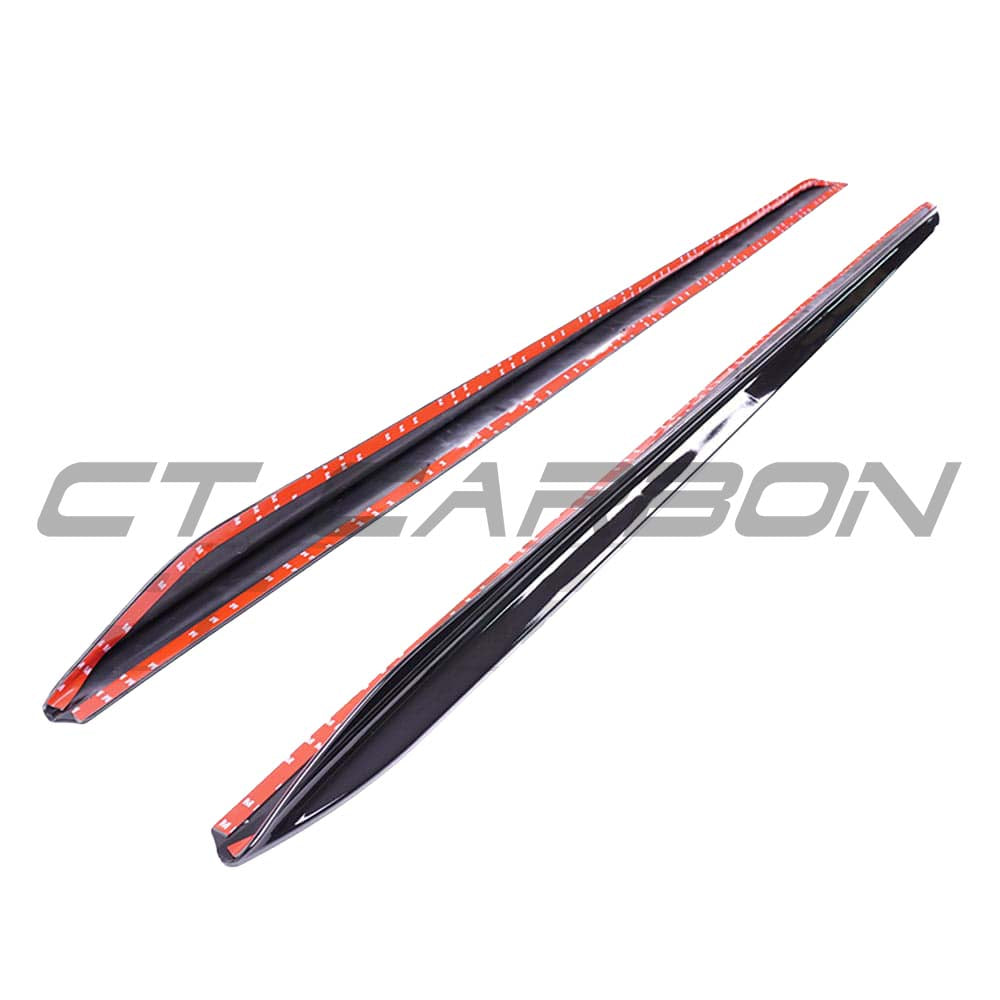 BMW 3 Series G20 full kit with round exhaust tips in gloss black by CT Carbon, featuring stylish MP-style design.