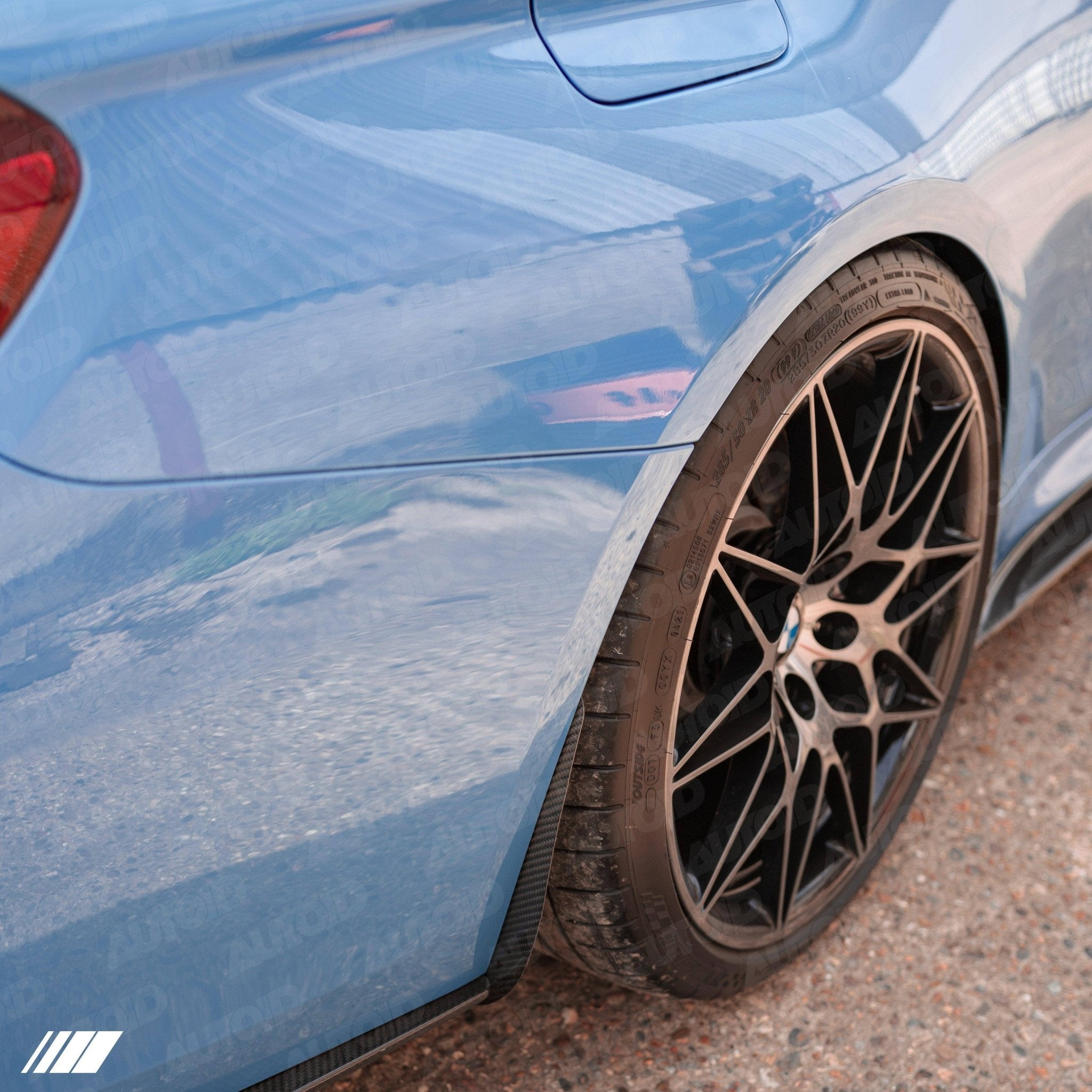 AP BMW M3 F80 & M4 F82 F83 Carbon Fibre Arch Guard Set (2014-2020)