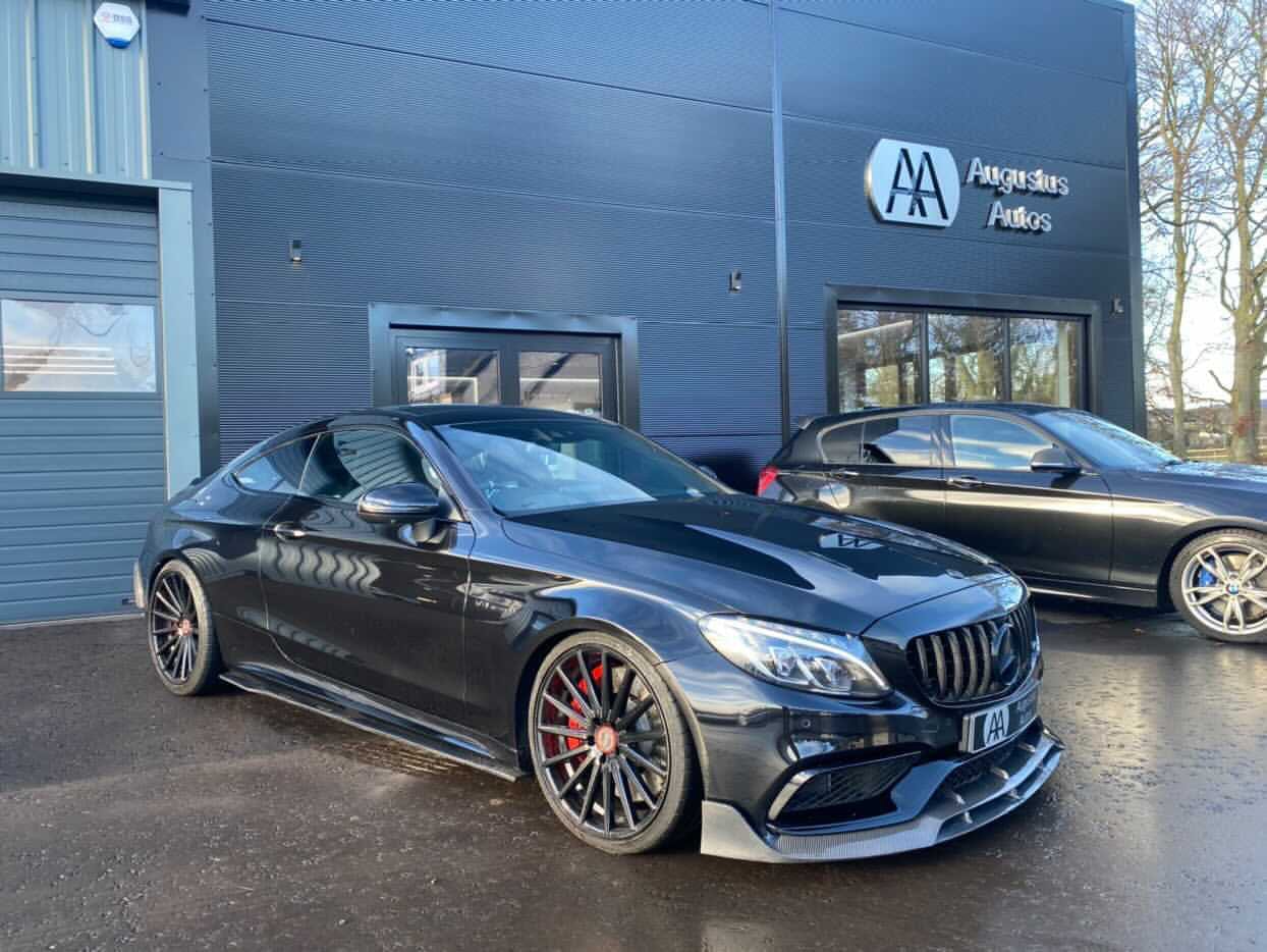 Full carbon fiber kit for Mercedes C63 W205 coupe, featuring B-style design by CT Carbon, includes various body parts in the image.