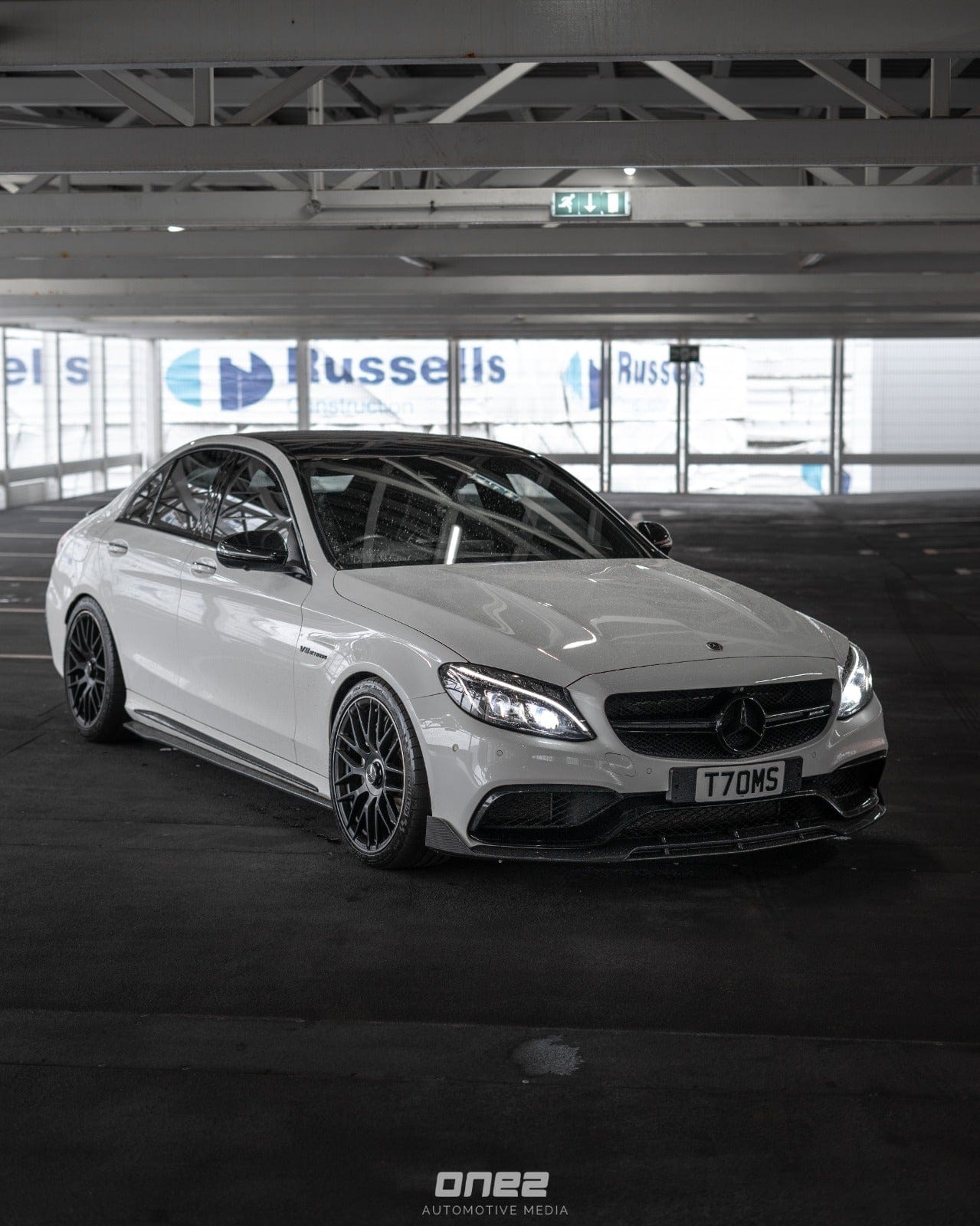 Full car carbon fiber kit for Mercedes C63 W205 saloon by CT Carbon, featuring B-style carbon fiber components.
