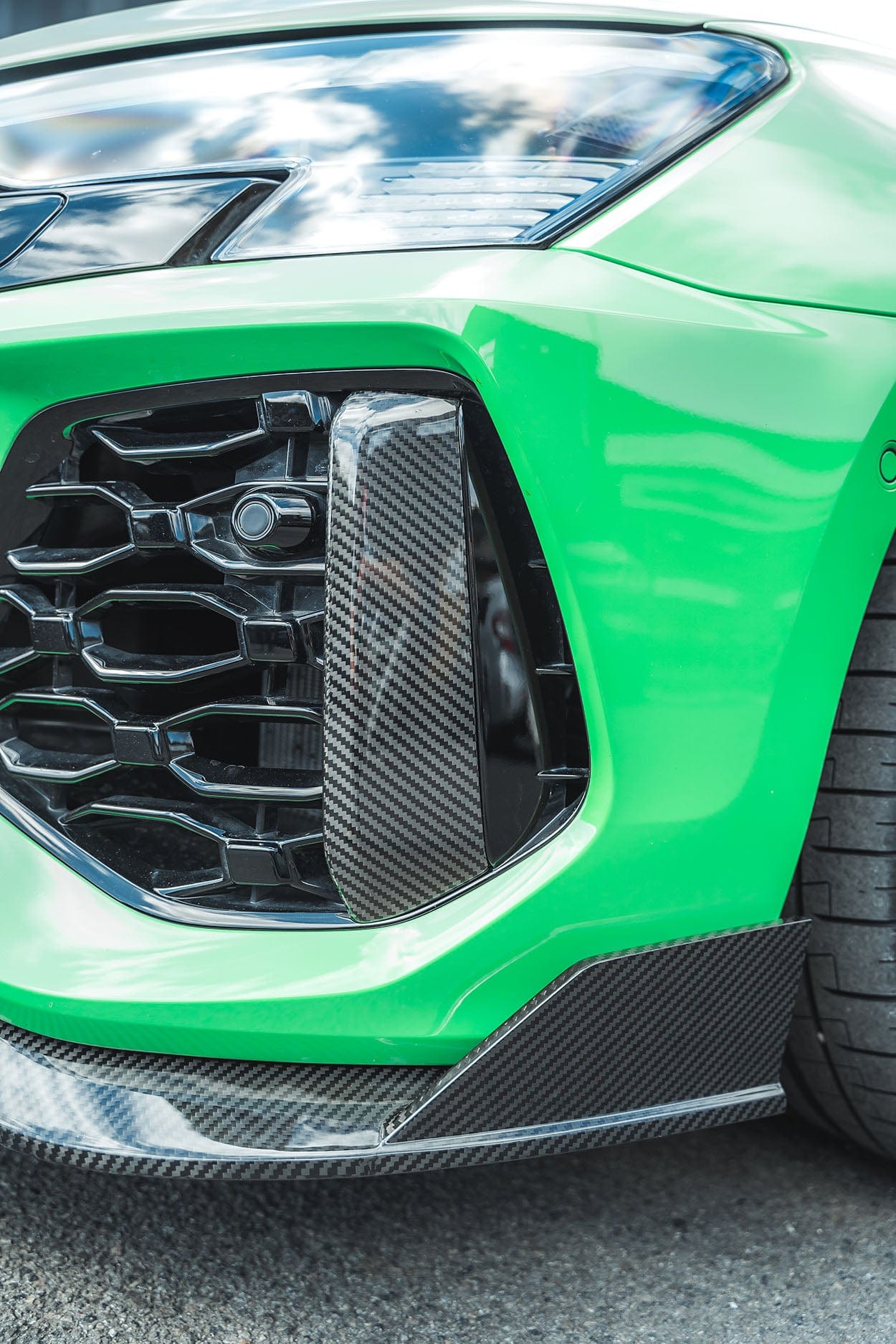 CT Carbon front bumper corners for Audi RS3 8Y 2022-2024 in black carbon fibre, designed as car accessories for enhanced style.