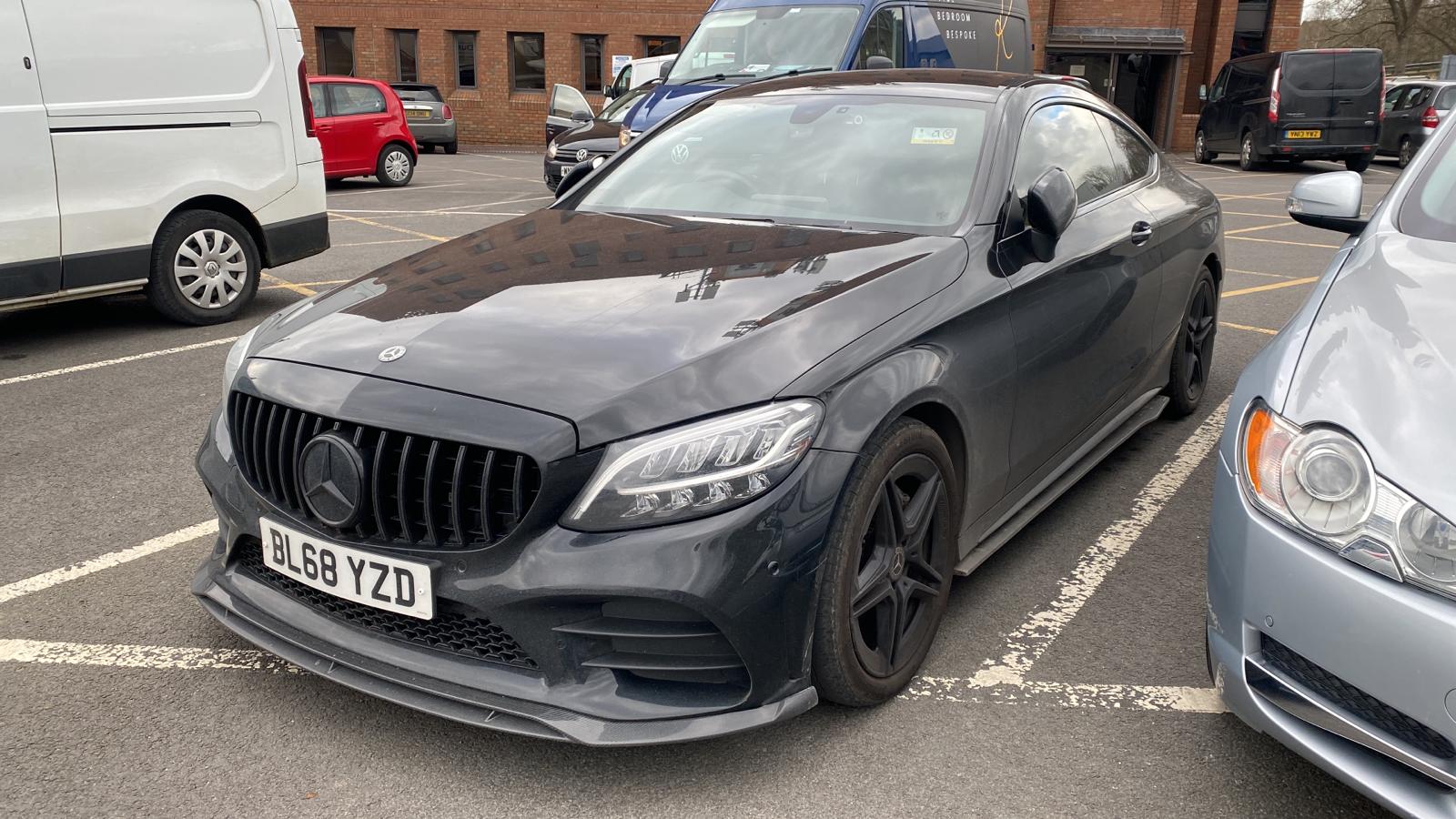 CT Carbon splitter for Mercedes C43 and C-Class W205 facelift, made of lightweight carbon fibre with sleek design.