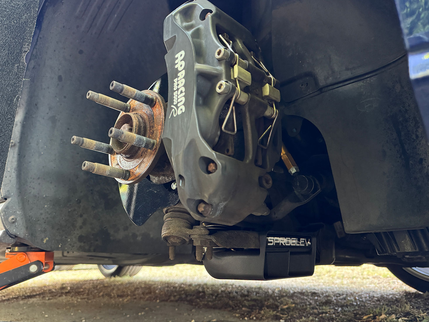 Sprogley Motorsport MQB lower control arm brake cooling kit with ducts for improved brake cooling and performance.
