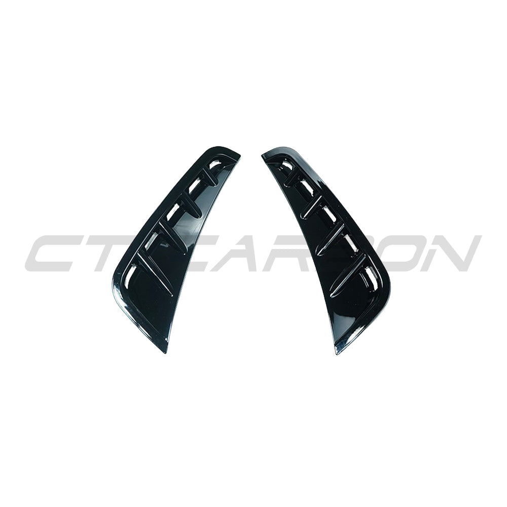 Gloss black front bumper corners for Mercedes C43 and C-Class W205 2019-2021 facelift by CT Carbon, front view showing sleek design.