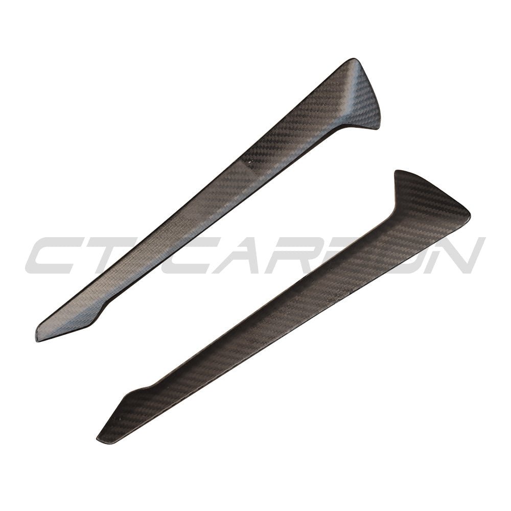 BMW G05 X5 2019-2023 CT Carbon fiber fender trim add-on, close-up view of sleek, lightweight accessory for vehicle enhancement.