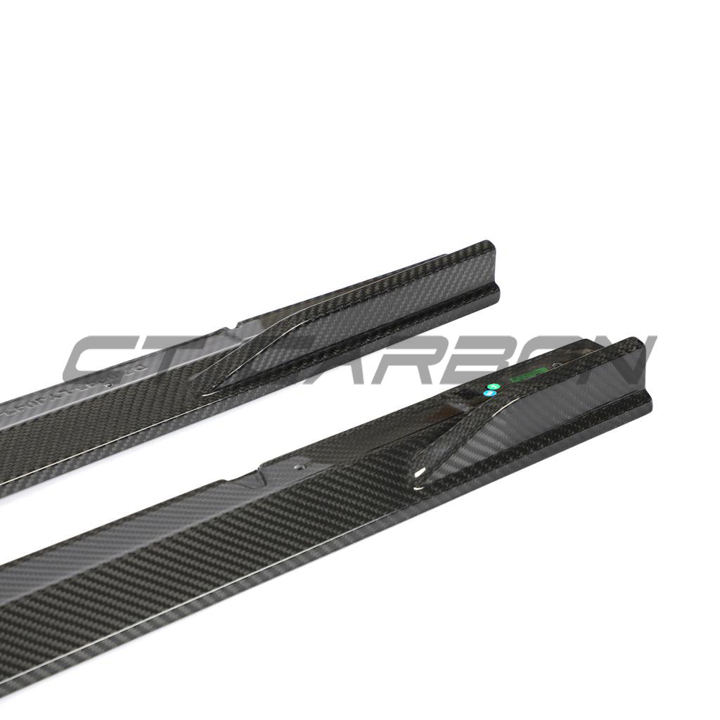 Carbon fibre side skirts for Audi RS6/RS7 C8 Avant 2019+ by CT Design, showcasing sleek, aerodynamic design on vehicle side.