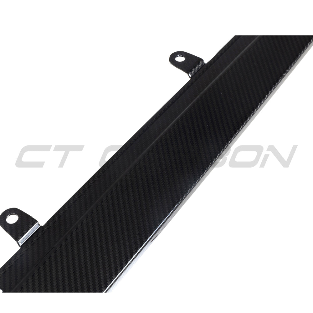 BMW F90 M5 and G30 G31 5 Series pre-preg carbon fiber side skirts by CT Carbon, showing sleek, aerodynamic design.