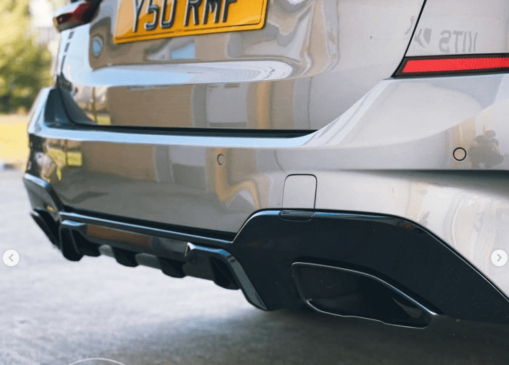 BMW G20 G21 3 Series 2019-2022 CT Carbon gloss black diffuser with square tips for pre-LCI model, shown from front angle.
