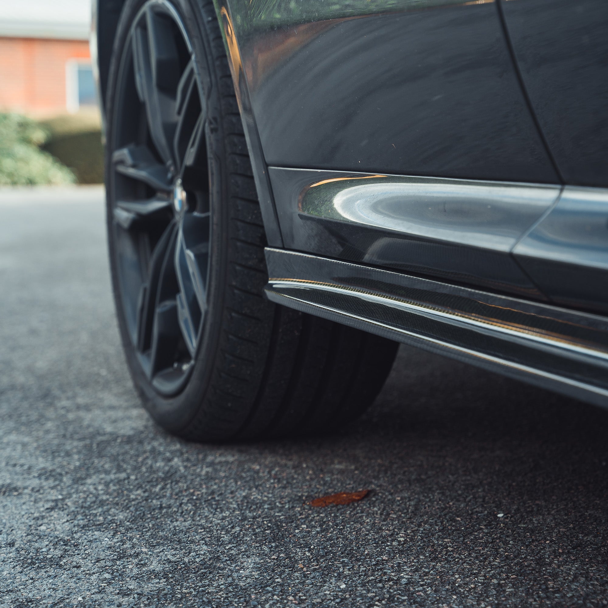 BMW X3M/X4M F97/F98 carbon fibre side skirts in 3D style, designed for models 2018-2021, by CT Carbon.