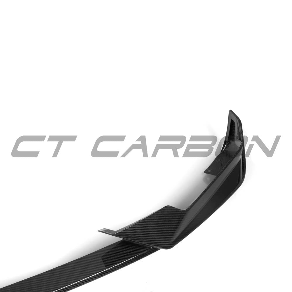 BMW G05 X5 LCI 2023+ CT Carbon full carbon fibre kit installed on the vehicle, showcasing lightweight, high-performance carbon fiber components.