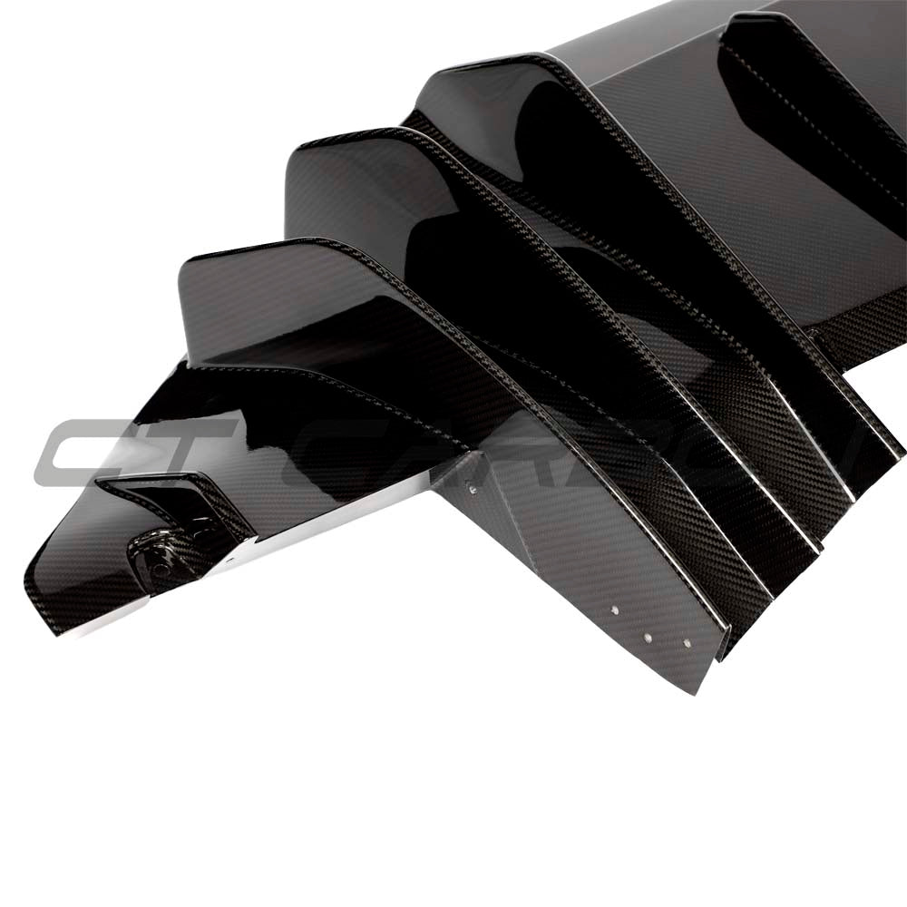 CT Carbon MCLAREN ARTURA 2023+ car diffuser in carbon fiber with sleek aerodynamic design visible in the image.