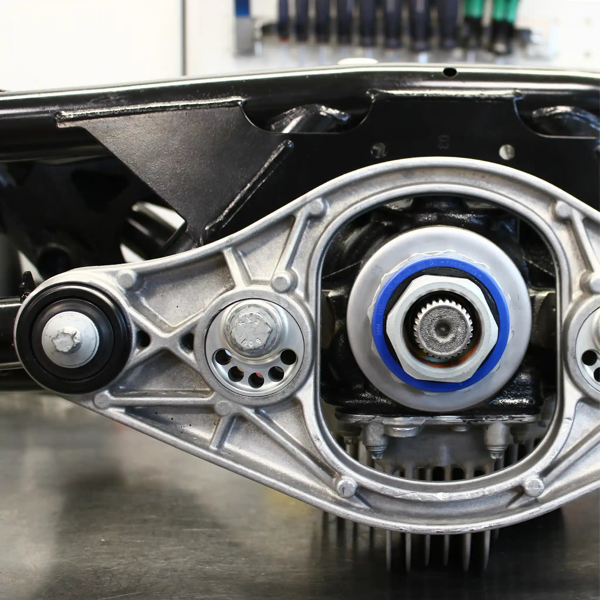 KMP BMW G8X 3-Point Differential Lift Kit - Nineteen72 Performance