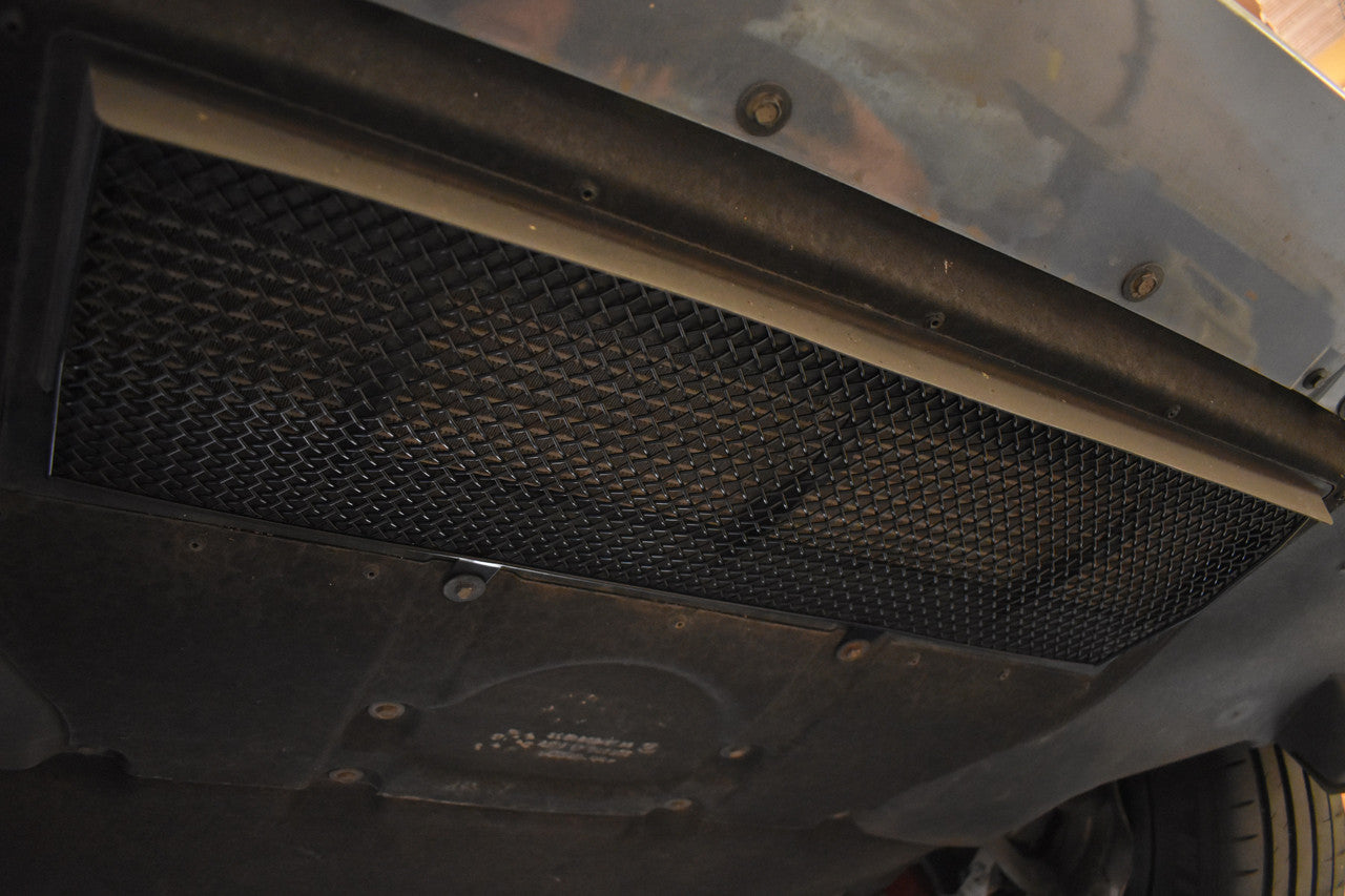 BMW X3 / X4 M Competition - Oil Cooler Grille