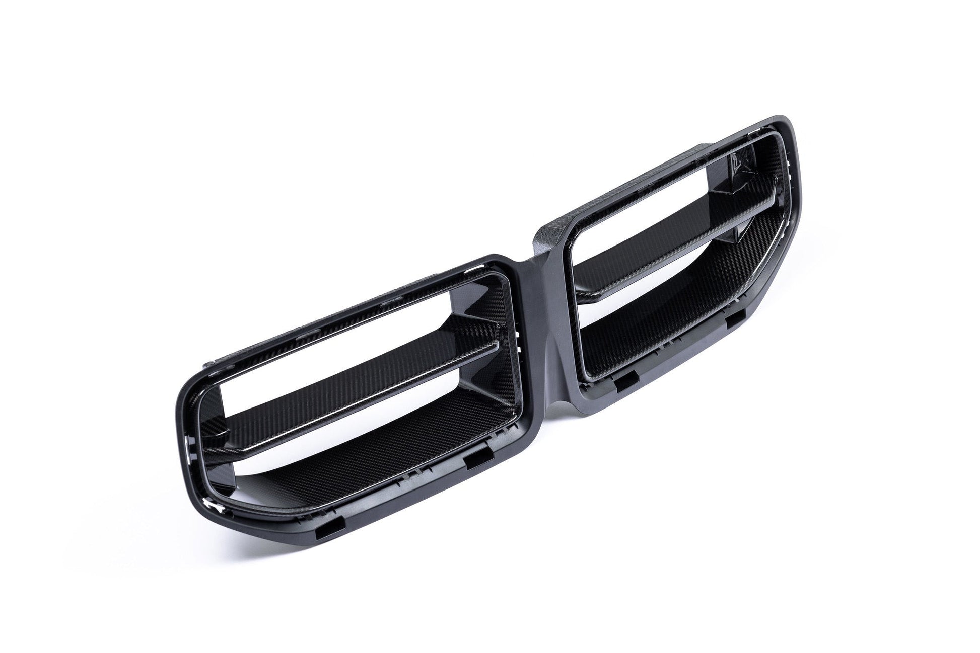 ALPHA-N Carbon Grill for M2 (G87) - Nineteen72 Performance