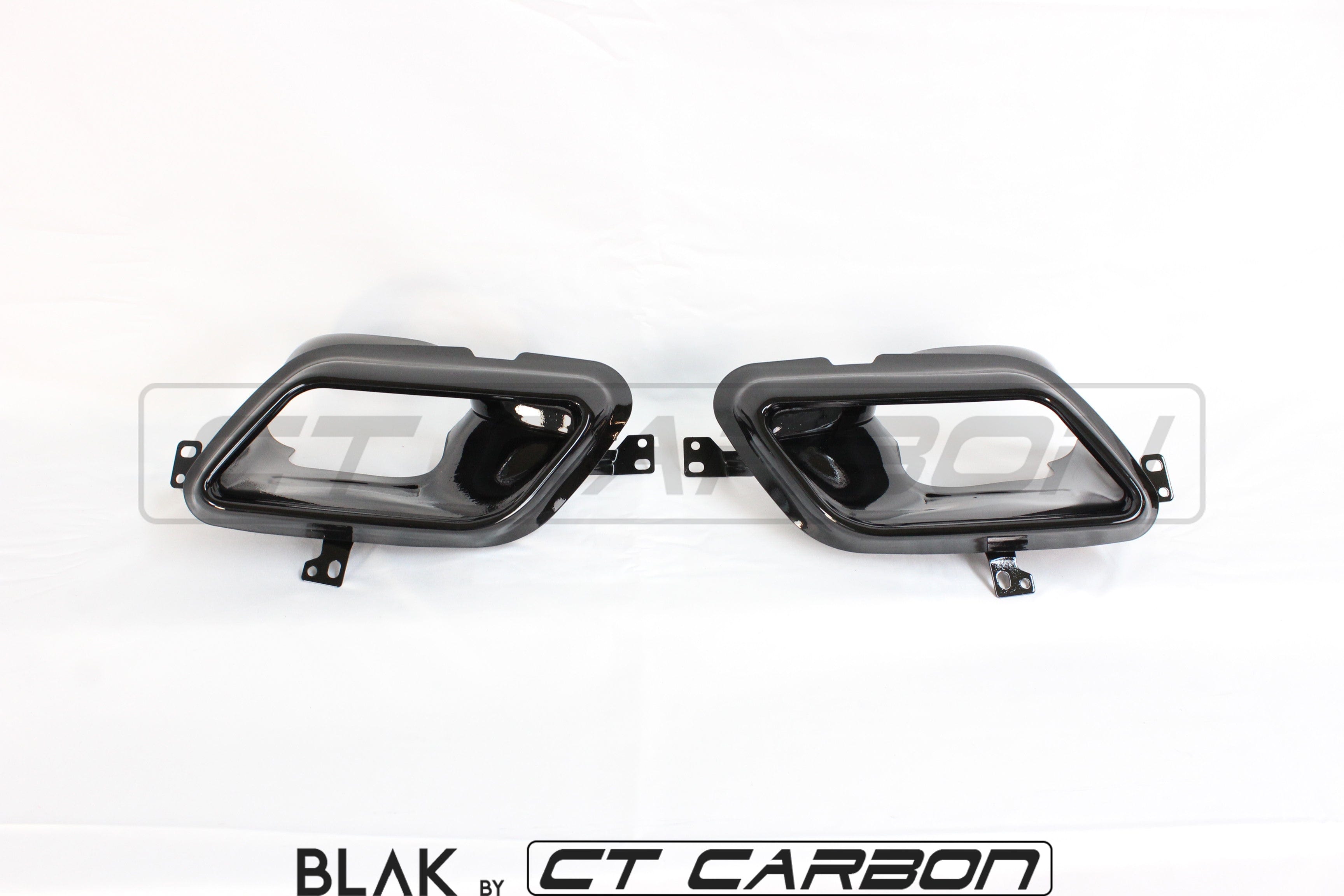 CT Carbon Range Rover Velar Full Black Edition trim kit for 2017+, featuring sleek black accents and detailed exterior components.