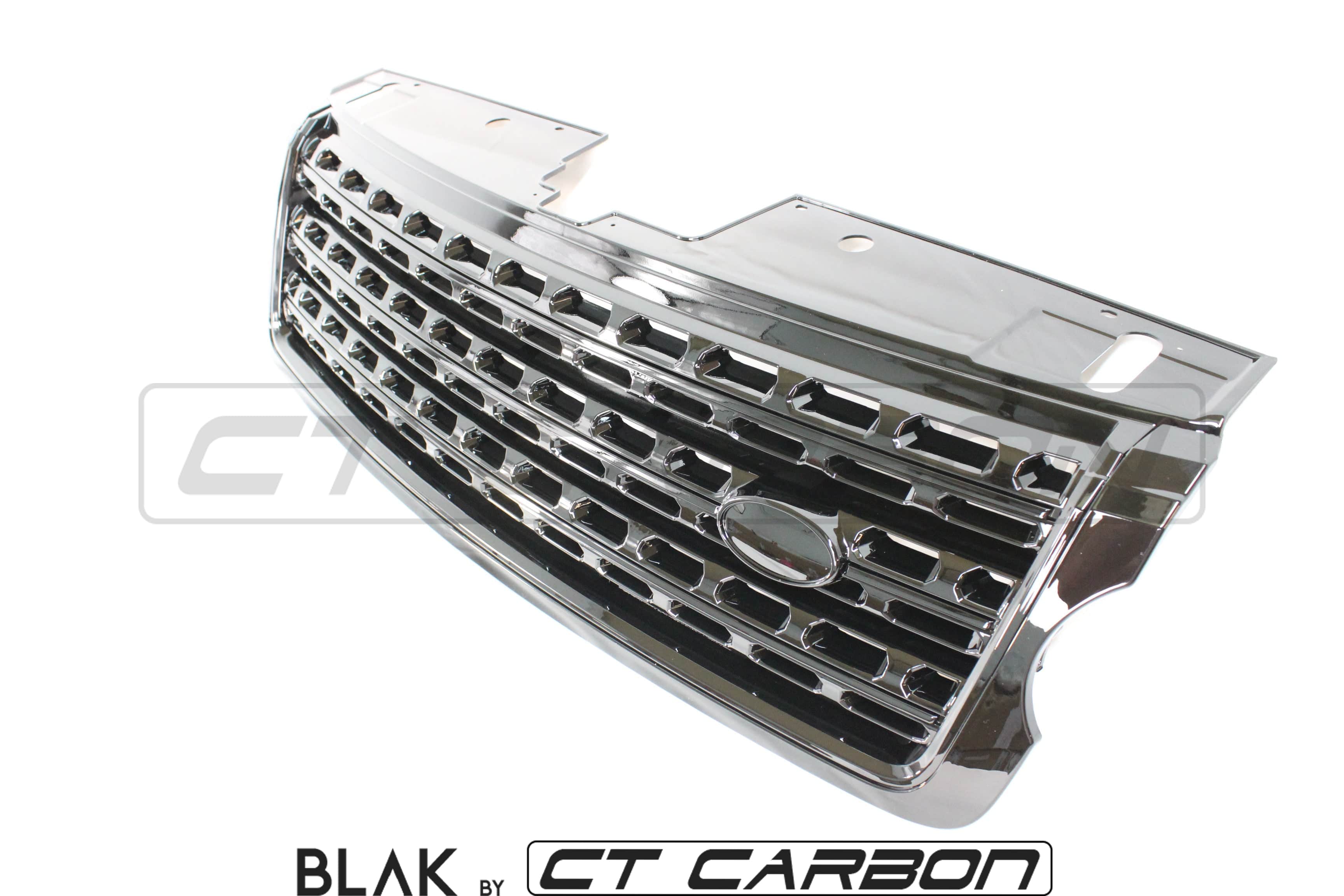 Black full black edition trim pack kit for Range Rover Vogue L405 2013-2017 by CT Carbon, visible on the vehicle's exterior.
